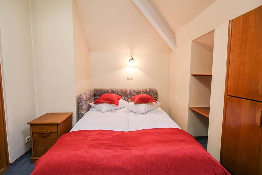 Hotel Familijny Osrodek Wypoczynkowo - Rehabilitacyjny Krynica-Zdrój Exteriér fotografie